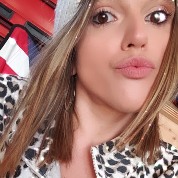 Meet your Posher, Kaila - Picture 10 of 10